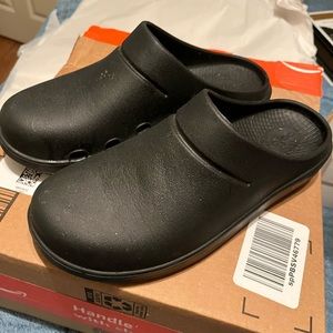 Oofo slides 8 black